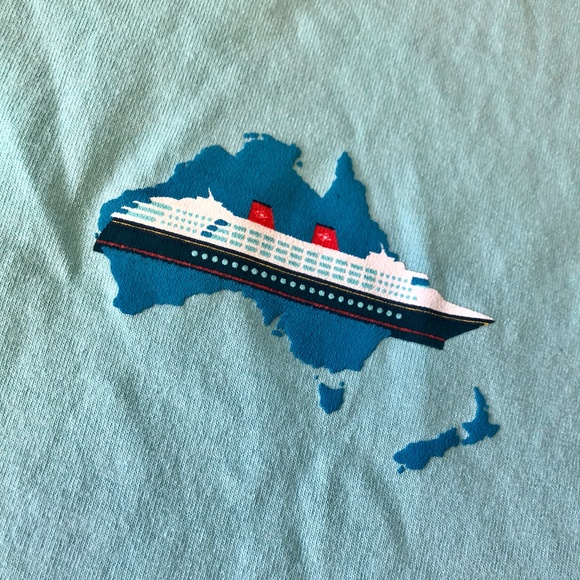 Disney Cruise Line Spirit Jersey Blue Mickey Minnie Mouse Australia Adult - NEW - Picture 4 of 4